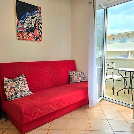 Apartments Elena Tučepi Екстериор снимка